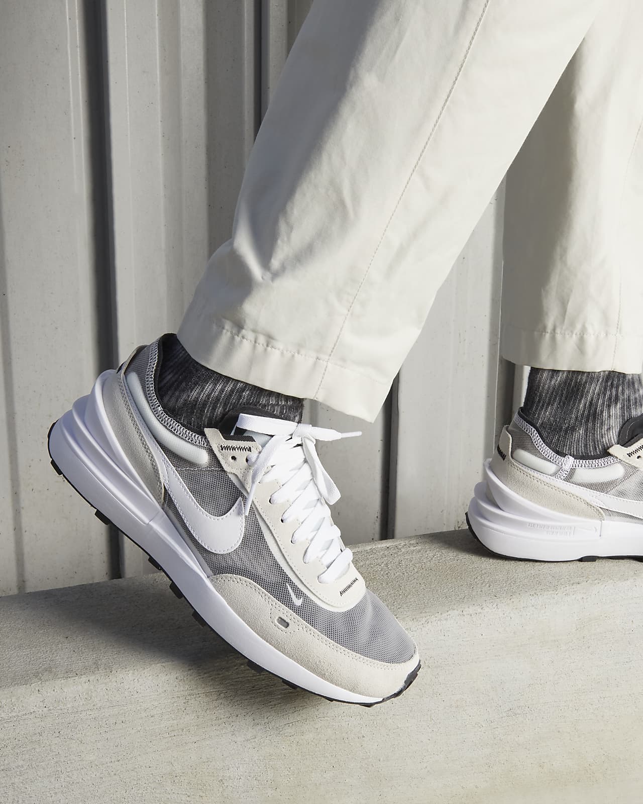 nike waffle one men white